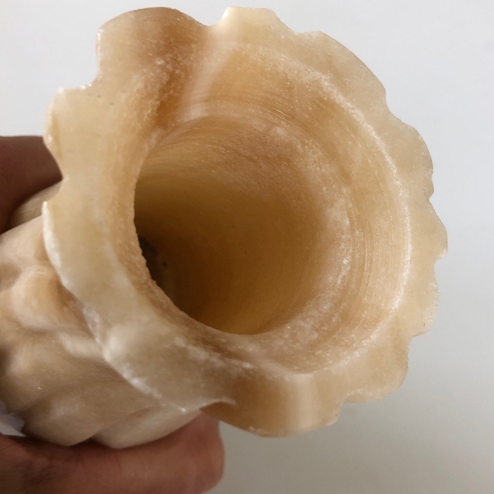 Hand-Carved Alabaster Vase Pair in Cream and Tan - Picture 7 of 11